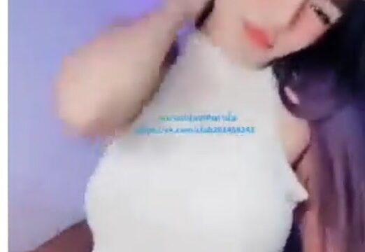 คลิปหลุดไข่เจียว ไลฟ์สดในแอพดัง IDX-81919491 โชว์ลีลาการยั่วคนดูแบบสุดเสียว แล้วต่อด้วยการโชว์แคมหีน้อยๆ เสียวจนเกือบเสร็จเลยทีเดียว